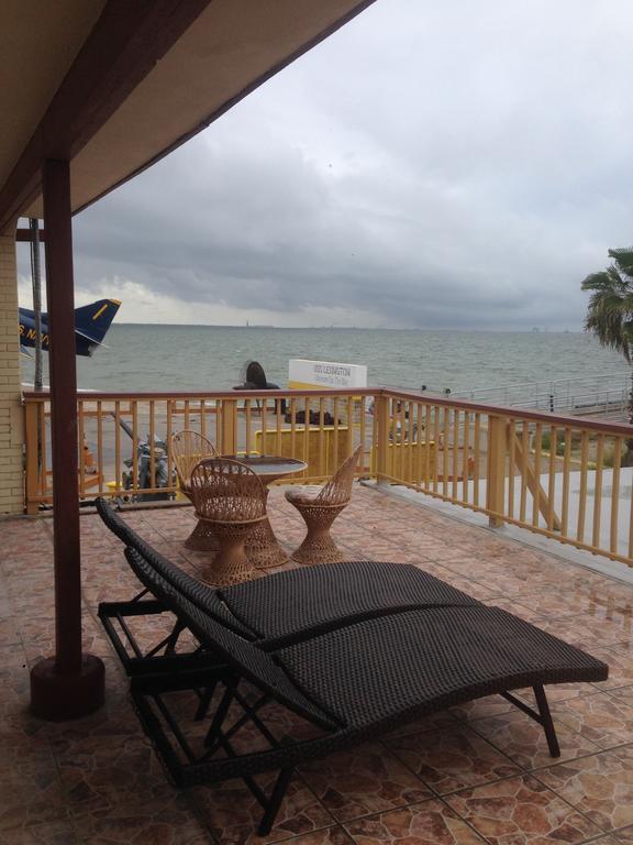 Capri Beach Hotel Corpus Christi Exterior foto